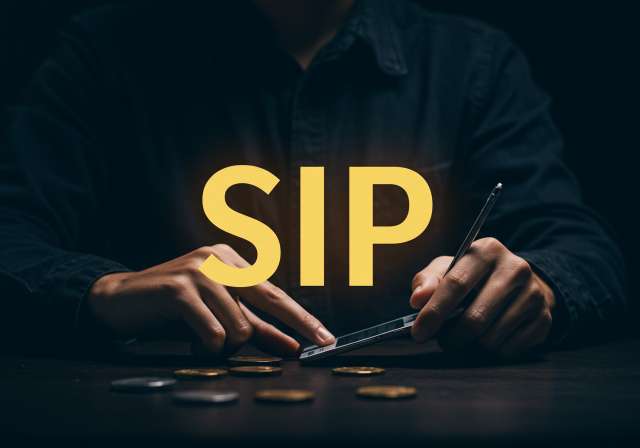 Top 10 Stock Brokers in India: A Comprehensive Guide (2024)