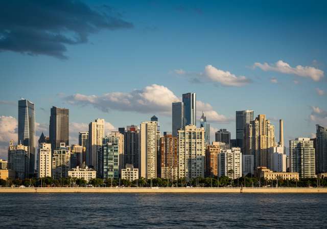 Choosing the Right Stock Broker in India: A Comprehensive Guide